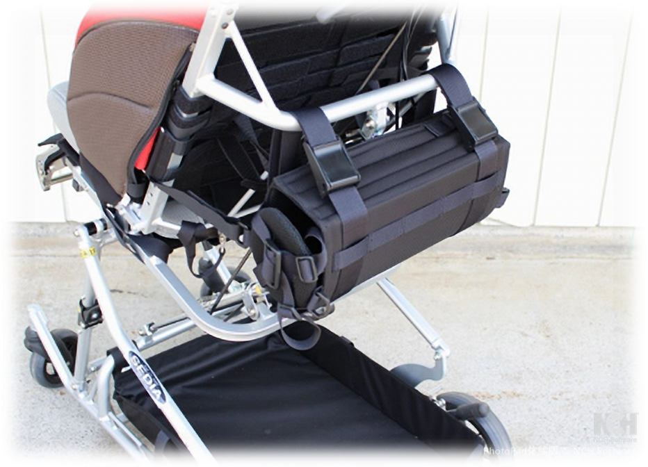 子どもが乗るバギー型車いすに酸素ボンベを載せたいのですが何か方法はありませんか。